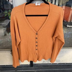 LONG SLEEVE TOP